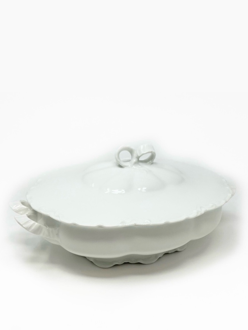 Haviland Limoges White Porcelain Covered Vegetable Dish Ranson Bow Finial EUC